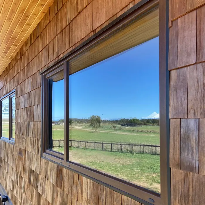 Vista desde una casa construida por FCP Chile, con vista al volcán